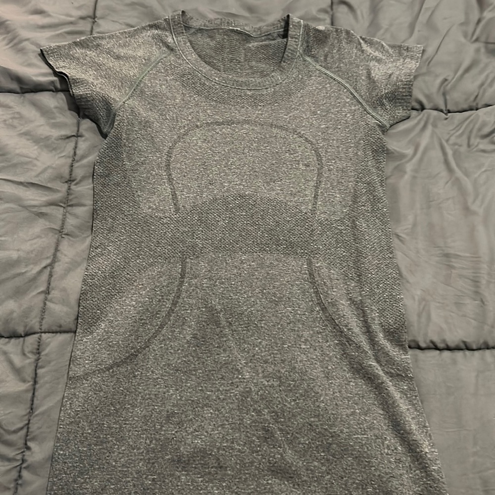 Lululemon shirt